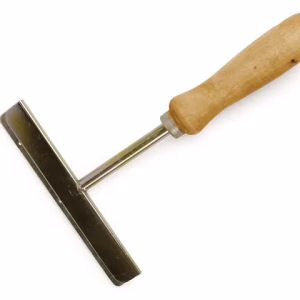 Grillskrape 15 cm med trehåndtak, Turnor