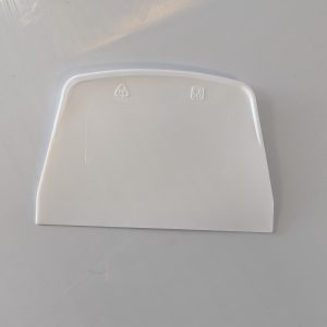 Deigskrape 160x110 mm, hvit plast, 1045 – Turnor
