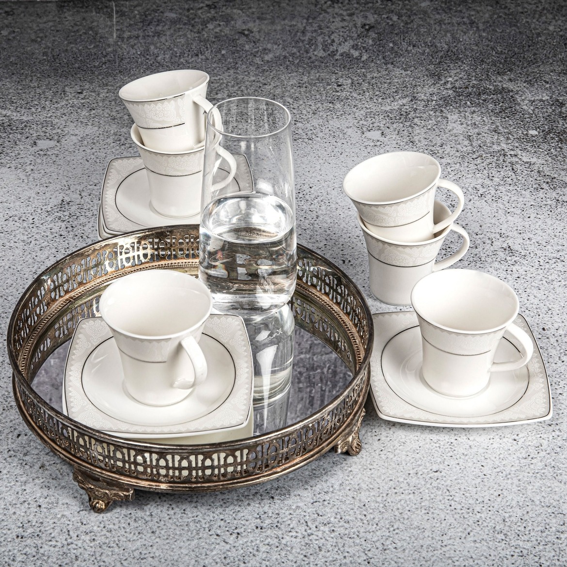 Gural Porselen Caroline Bone Sølvramme 5450 tyrkisk kaffekopp sett (6 personer) Gural Porselen Caroline Bone Sølvramme 5450 tyrkisk kaffekopp sett (6 personer)